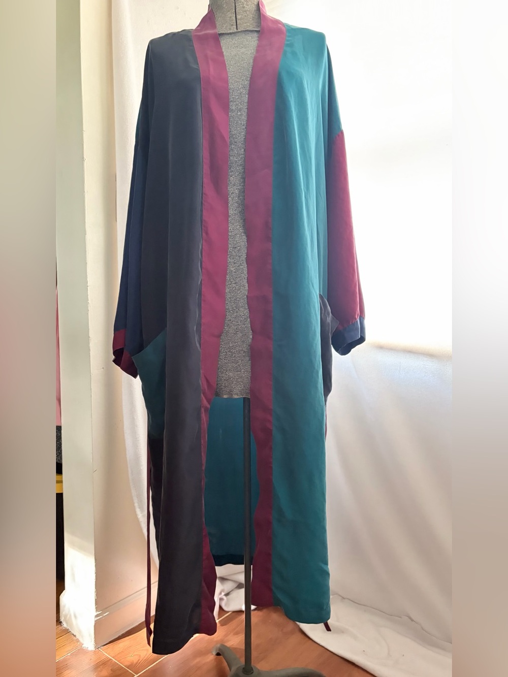 Vtg 80s 90s RECKLESS 100% silk colorblock kimono robe duster with tie belt